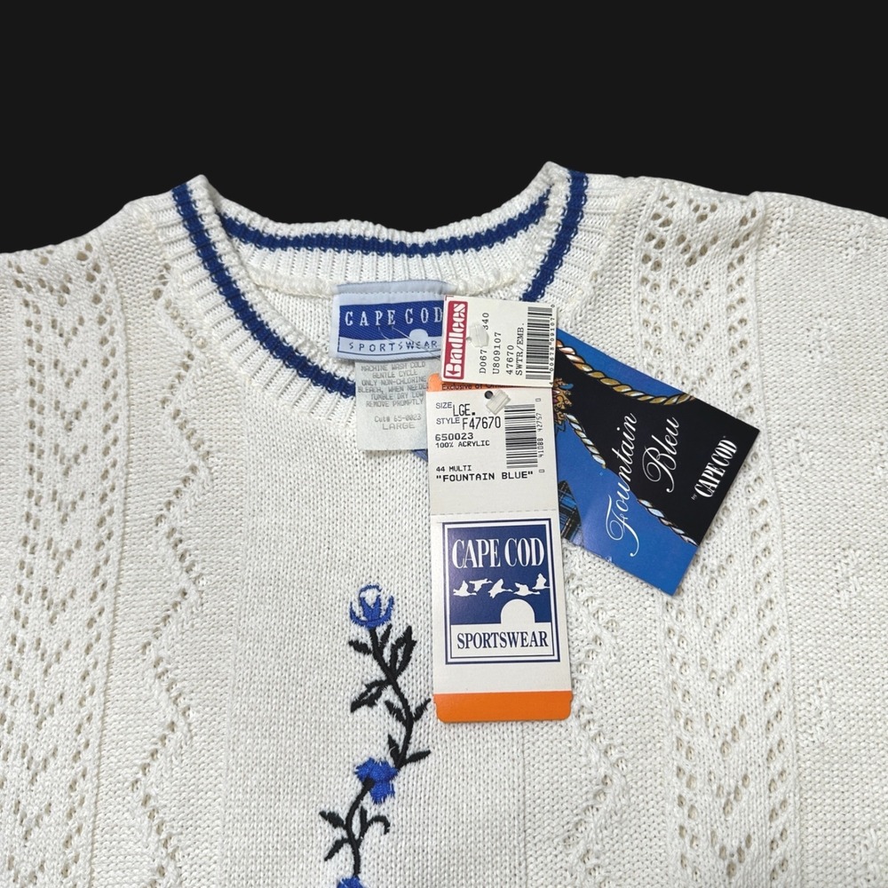 Cape Cod Sportswear Vintage White Blue Floral Knit Top Short Sleeve Large F47670